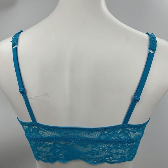 Pink Victoria’s Secret small blue lace bralette - Picture 4 of 4